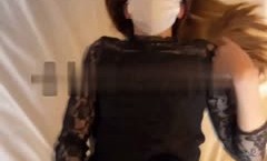 《云盘高质㊙️钻石泄密》露脸才是王道！某航空姐颜值天花板完美身材上班是女神下班是老板母狗~喝尿啪啪侮辱调教很反差(37)