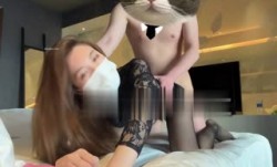《云盘高质㊙️钻石泄密》露脸才是王道！某航空姐颜值天花板完美身材上班是女神下班是老板母狗~喝尿啪啪侮辱调教很反差(38)