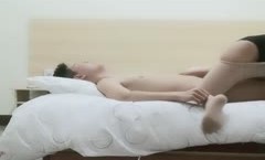 公司搞财务的气质美少妇下班不回家和帅气男同事宾馆偷情,丝袜诱惑啪啪,自己主动做鸡巴上搞,操完感觉穿衣服回家!