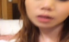 颜值不错苗条台湾少妇浴第二部床上慢慢脱掉自摸扣扣呻吟娇喘很是诱惑喜欢不要错过