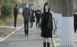 《最新流出☀️国模私拍》国内王牌唯美女体艺术摄影相约中国【短发韵味模特-英丽-裸身与着衣之间的反差对比】8K原档画质-8K