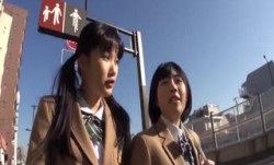SDMM-010-女子○生たちが新作リップのモニターではじめてのベロチュウ体