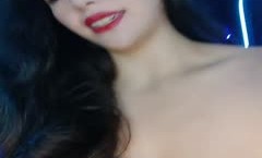 台湾小飘飘，全程露脸钢管舞女郎，美与诱惑激情碰撞，揉奶玩逼上才艺，妩媚风骚无毛白虎逼抠出白浆精彩刺激
