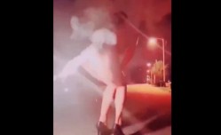 新玩法把火花插入鲍鱼放..