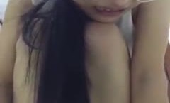 闷骚眼镜妹日常家中虐肛，没有男朋友发骚自慰也是好爽啊啊啊啊我要尿尿啦！