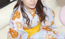 我让一个穿浴衣的女孩给我口交 泽村雅子