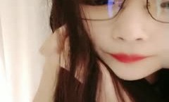 小可爱平台(原卡哇伊)清纯小嫩妹直播 勾搭外卖小哥激情口口啪啪 十分诱人