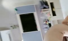 超级巨乳白皙大奶，露脸女上位大战小鲜肉哥哥，无套打桩，洗澡，深喉对白刺激
