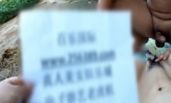 舞蹈系白嫩美妞菲儿农村玉米地旁打地铺被猥琐大哥干扣出水按着双奶爆操旁边就是道路也不怕被人看到1080P原版
