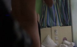 真实记录-97年高颜值苗条美女下班兼职援交酒店和2男玩3P,怕搞坏不愿意过夜,1200元一起搞每人射一次!国语!