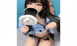 可爱萌妹子情趣装ASMR骚话呻吟娇喘诱惑，露奶自摸揉搓双重享受非常诱人