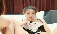 小可爱平台(原卡哇伊)颜值不错00后小花旦直播秀 穿着女仆装 自慰插穴 十分诱人