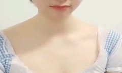 最美清新女神『上海榨汁机』小张雨绮首次和男友性爱啪 爆乳粉穴黑丝 可爱女仆装 无套猛烈速插内射白浆