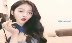 高颜值女神网红模特：拔逼毛，这毛疼死我了，嗷嗷，再插深一点哥哥，啊啊白白的白浆流出来了！