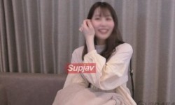 FC2PPV 3304460 【顔出し】超デカクリ！子持ちの新ママ。夫とセックスを全然していない悩みを抱え、相談に来たついでに生で