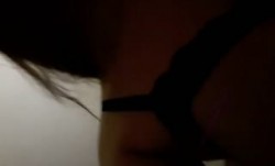 《吃瓜㊙️网曝热门事件》脸书小有名气拥有43万追踪者的大波气质女神与金主啪啪啪露脸自拍流出~兴奋的喘息呻吟声被疯狂输出尖叫