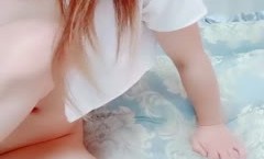超性感的妹妹，制服情趣无敌好身材，假鸡巴伴点牛奶口交好骚，撅着屁股坐插假阳具揉着骚奶子，自己爆菊花