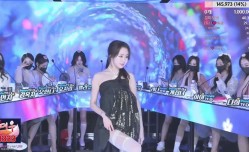 韩国女团脱衣热舞