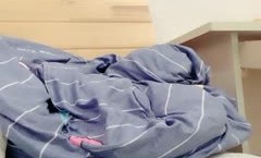 身材高挑小嫩妹和炮友激情啪啪 啪完洗澡 洗完澡又自慰揉穴 很是诱人