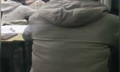 边上课边跳蛋的感觉【大三小依依】跳蛋藏操上课那才叫爽到了下课急着跑厕所喷