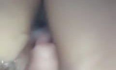 非常淫荡的美女主播收费直播大秀自慰插穴淫水超多很是诱人