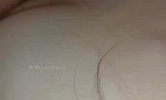 【最强❤️母子乱伦】南方母子✨ 老爸的神助攻和妈妈视频聊骚 水流成河饥渴难耐 让我如愿以偿的插进了妈妈的后庭内射