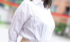 我的大胸性朋友在口交时接到了她男朋友的电话。中田凉子