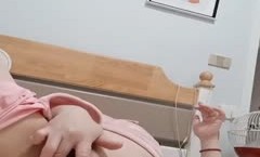 【10-28】妈妈发视频勾引我