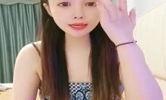网红脸妹子，道具跳蛋自慰，狂插逼逼，大黑牛震动刺激情不自禁的颤抖