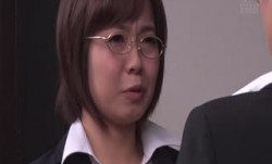 ATID-381厳格で禁欲的な女教師は、学園の淫習によって性奴教師に貶される。赤瀬尚第00集