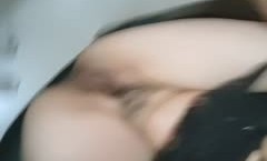 办公室里的骚货关起门来直播赚外快，淫声荡语互动撩骚，揉着奶子抠着逼浪叫呻吟，用桌角草逼玩的真花啊好骚