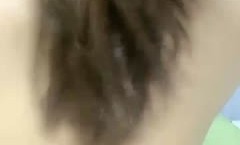 颜值不错的女百合姐妹花全程露脸激情大秀一起直播刺激狼友，揉奶舔逼洗澡诱惑，道具抽插看特写双头插入互草